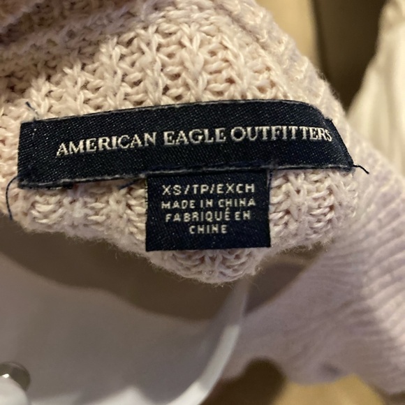 Ladies American Eagle Beige Braided Sweater - Picture 2 of 4
